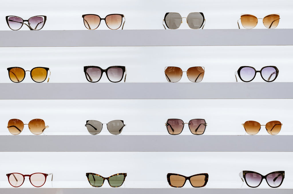 Cat-eye sunglasses with gradient lenses